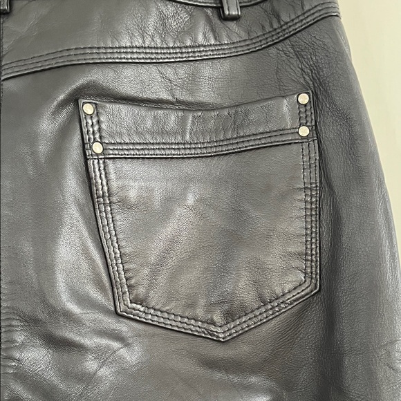 Danier Women's Black Leather Jean style buttery soft Pants fully lined - Picture 8 of 16